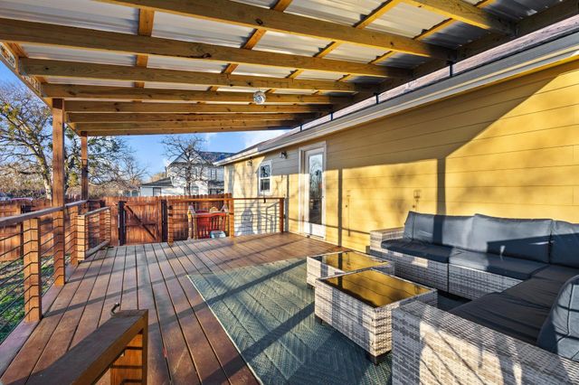 115 D Street, Whitesboro, TX 76273