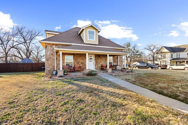 115 D Street, Whitesboro, TX 76273