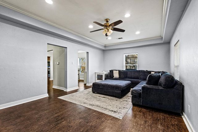 115 D Street, Whitesboro, TX 76273