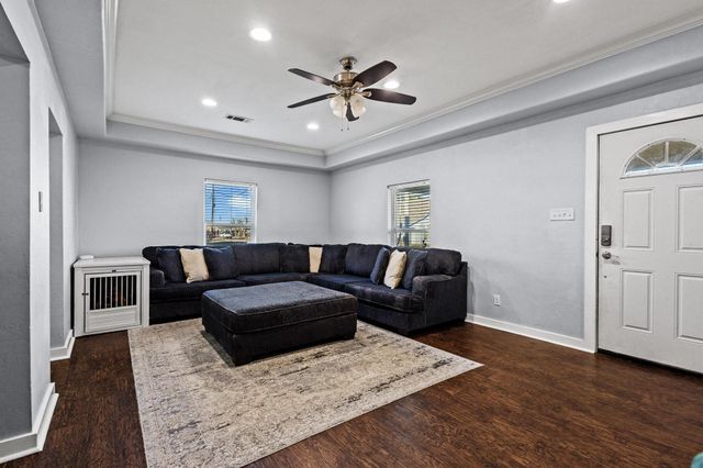 115 D Street, Whitesboro, TX 76273