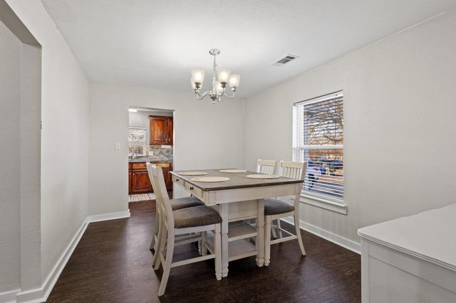 115 D Street, Whitesboro, TX 76273