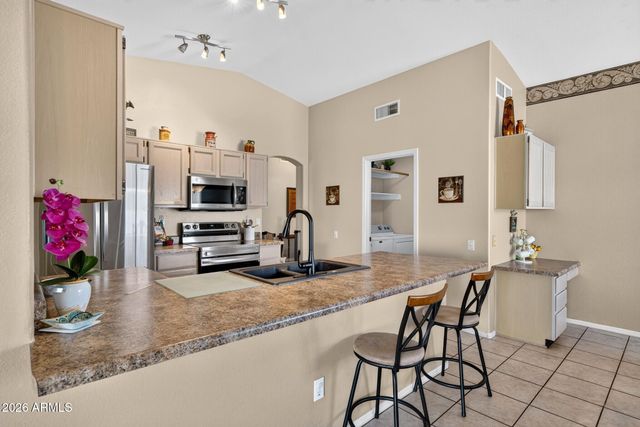 739 S CHOLLA Street, Gilbert, AZ 85233