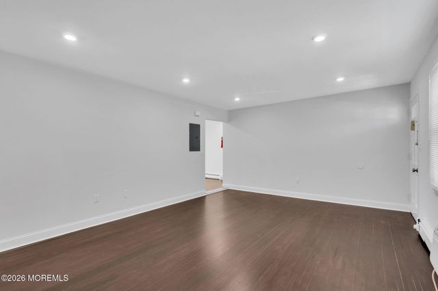 96 East Avenue 97, Atlantic Highlands, NJ 07716
