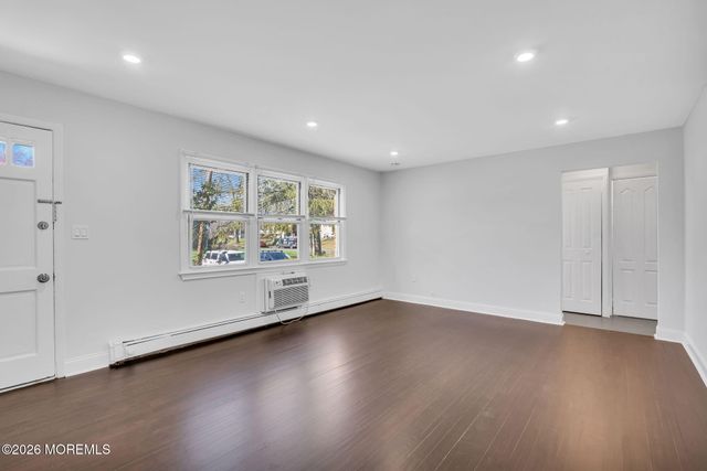 96 East Avenue 97, Atlantic Highlands, NJ 07716