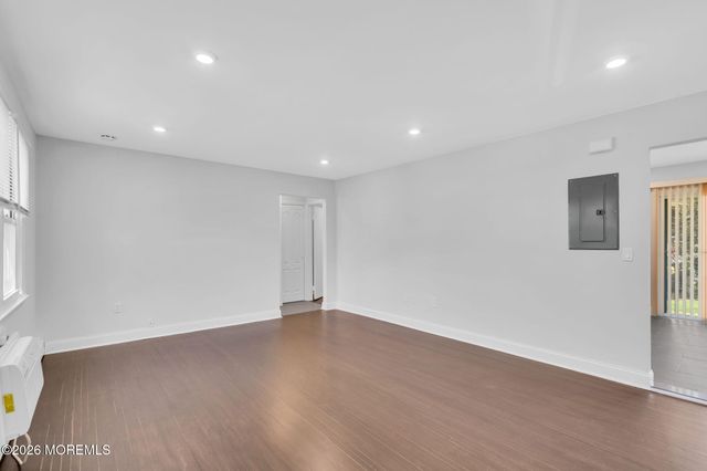 96 East Avenue 97, Atlantic Highlands, NJ 07716