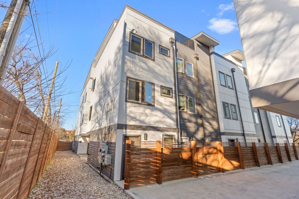 1118 Galveston Avenue 5, Fort Worth, TX 76104