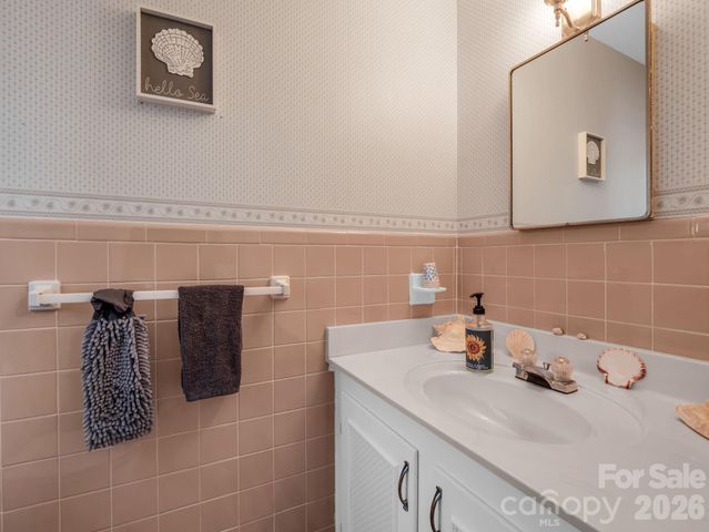 123 Dogwood Lane, Rutherfordton, NC 28139