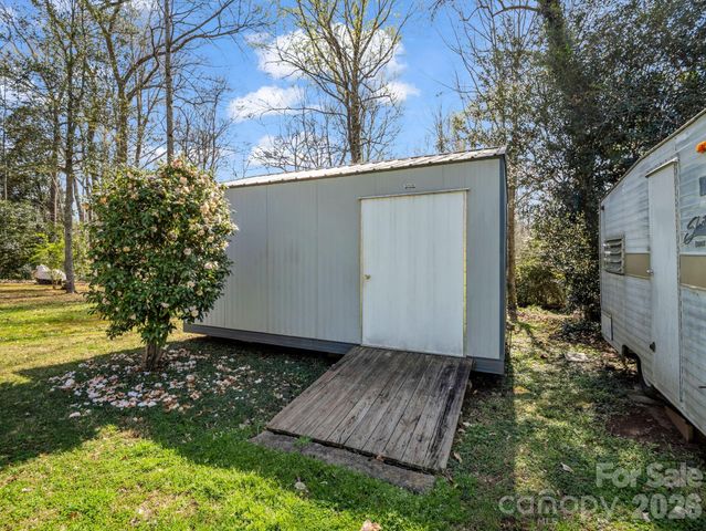 123 Dogwood Lane, Rutherfordton, NC 28139