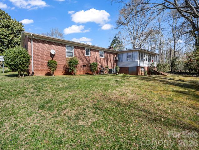 123 Dogwood Lane, Rutherfordton, NC 28139