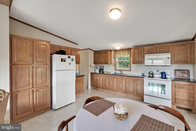 31 FERN LN, Auburn, PA 17922