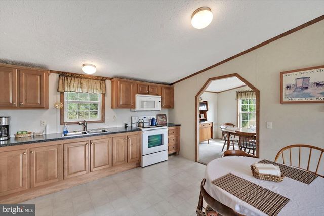 31 FERN LN, Auburn, PA 17922