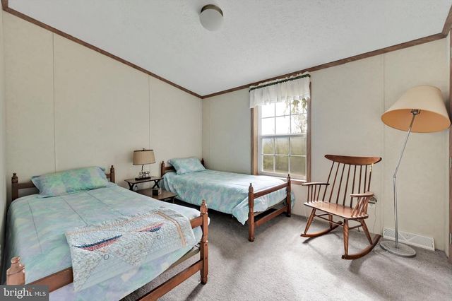 31 FERN LN, Auburn, PA 17922
