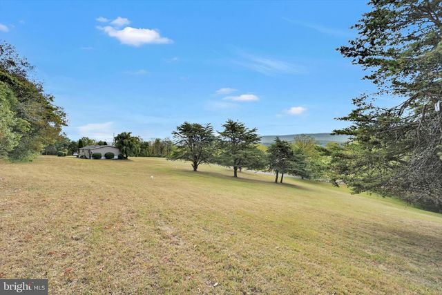 31 FERN LN, Auburn, PA 17922