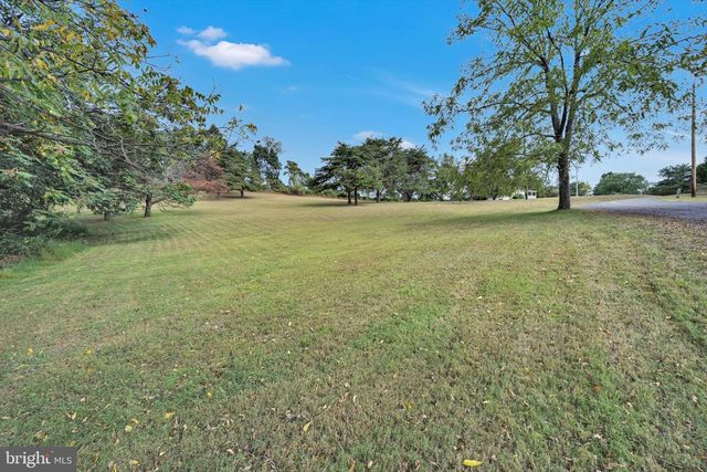 31 FERN LN, Auburn, PA 17922