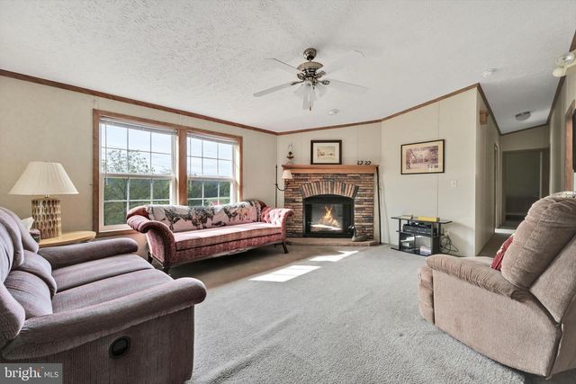 31 FERN LN, Auburn, PA 17922