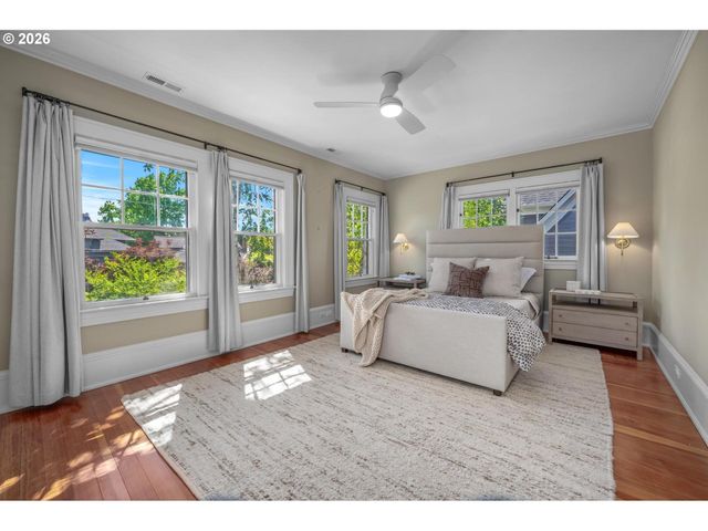 2343 Ne 27TH Ave, Portland, OR 97212