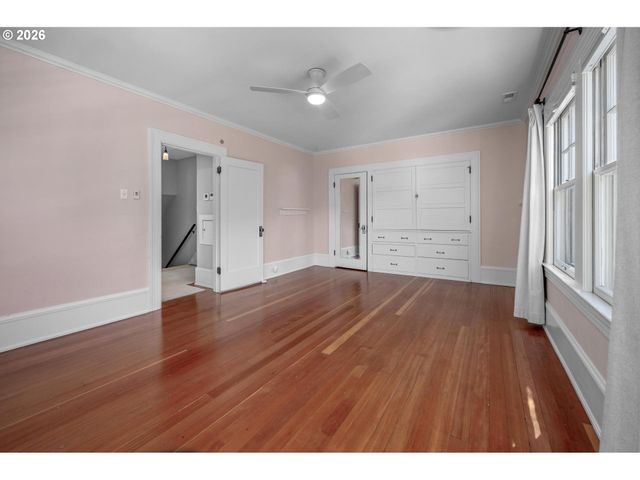 2343 Ne 27TH Ave, Portland, OR 97212