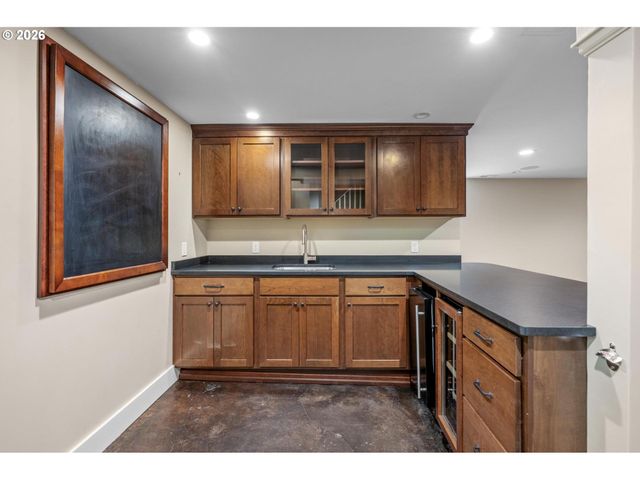 2343 Ne 27TH Ave, Portland, OR 97212