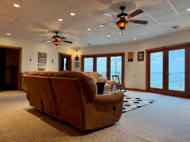 6353 S State Road 10, Knox, IN 46534