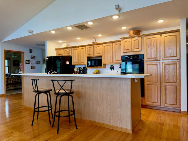 6353 S State Road 10, Knox, IN 46534