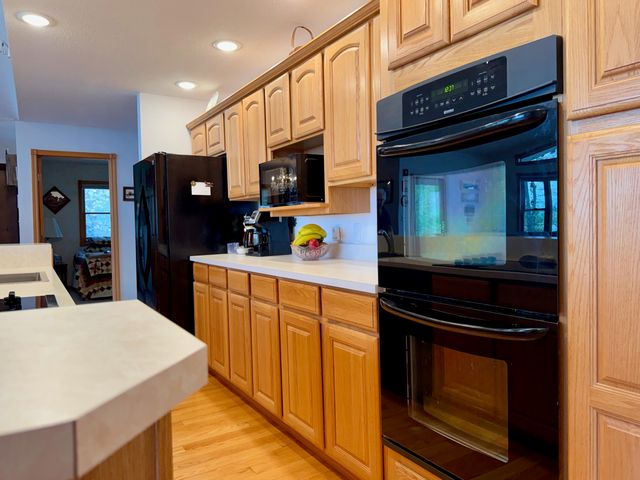 6353 S State Road 10, Knox, IN 46534