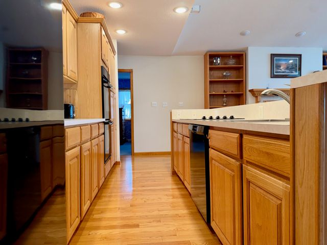 6353 S State Road 10, Knox, IN 46534