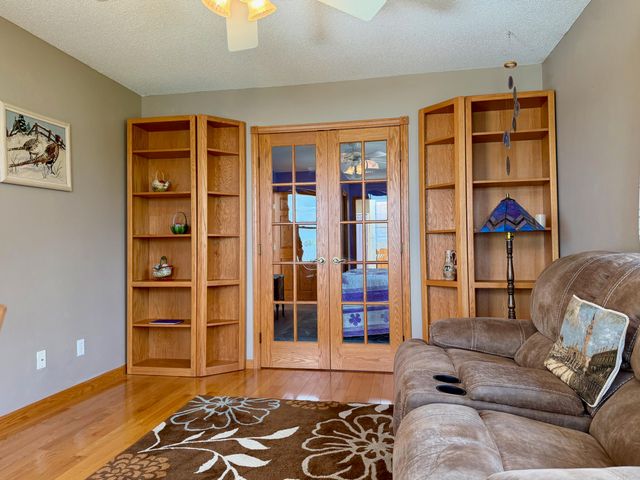 6353 S State Road 10, Knox, IN 46534