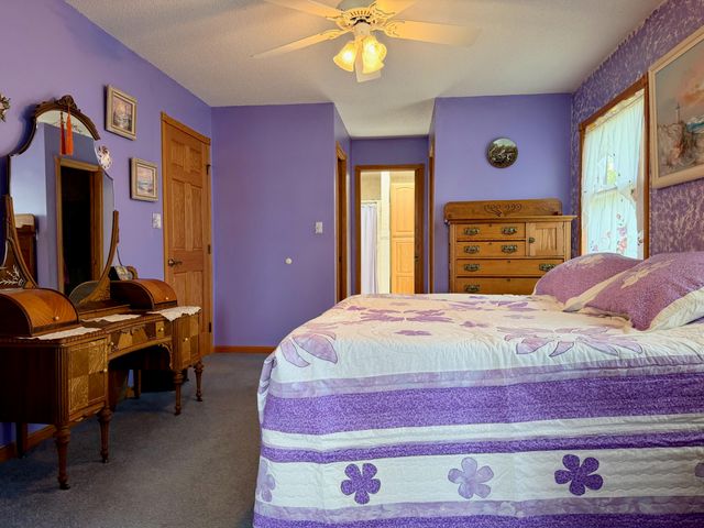 6353 S State Road 10, Knox, IN 46534
