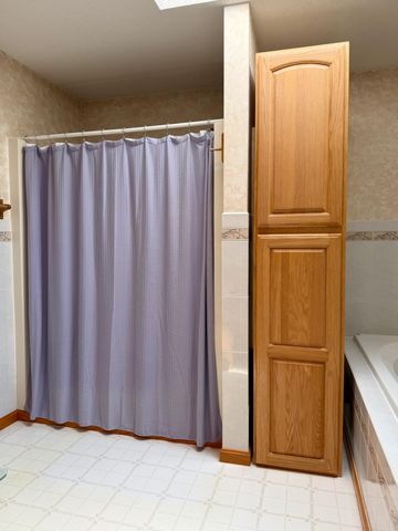 6353 S State Road 10, Knox, IN 46534