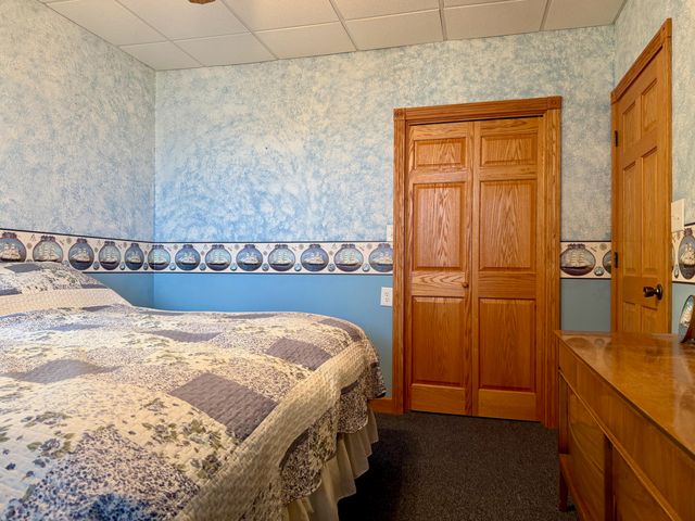 6353 S State Road 10, Knox, IN 46534