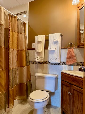 6353 S State Road 10, Knox, IN 46534
