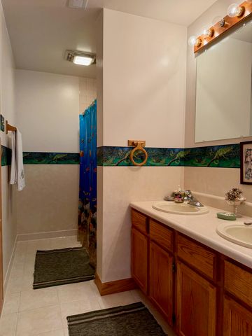 6353 S State Road 10, Knox, IN 46534