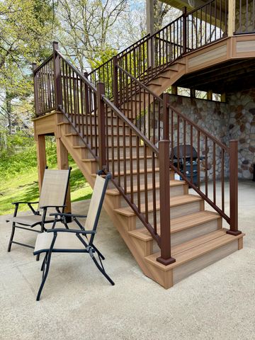 6353 S State Road 10, Knox, IN 46534