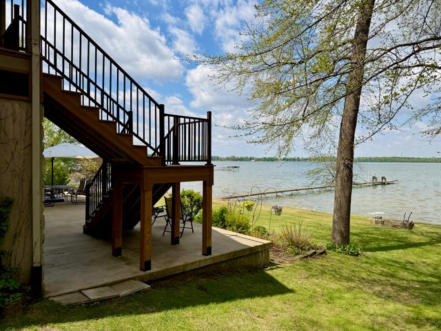6353 S State Road 10, Knox, IN 46534