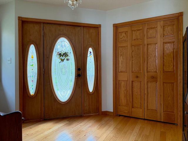 6353 S State Road 10, Knox, IN 46534
