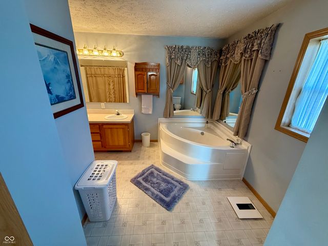 1260 Oriole Lane, Richmond, IN 47374