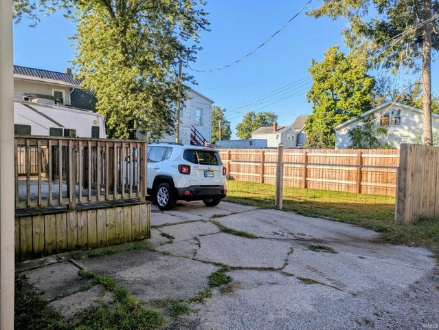 411 N Michigan Street, Elkhart, IN 46516