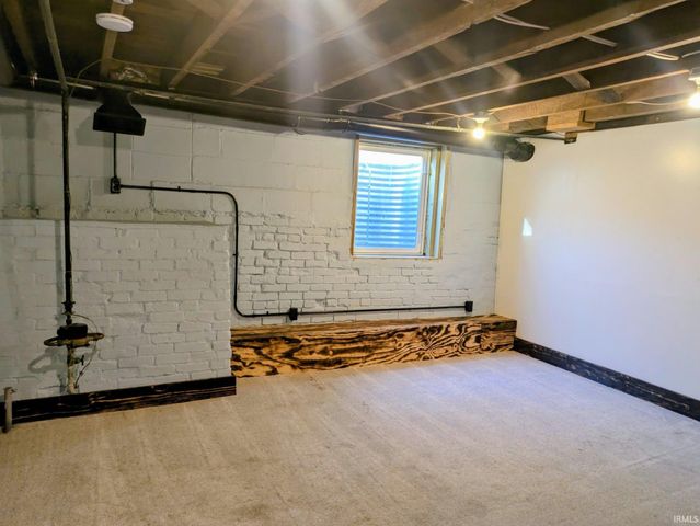 411 N Michigan Street, Elkhart, IN 46516