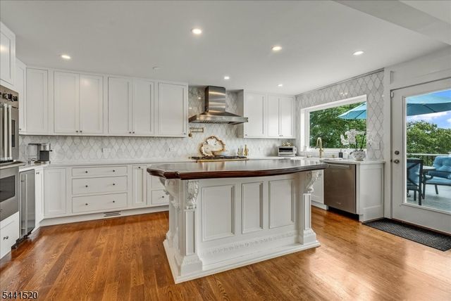 56 Crestwood Trl, Sparta Twp., NJ 07871