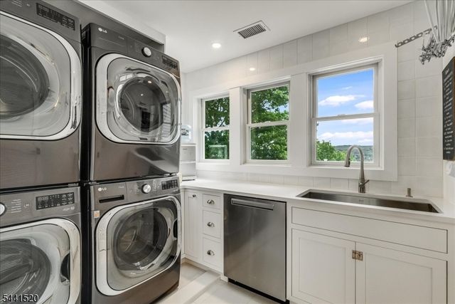 56 Crestwood Trl, Sparta Twp., NJ 07871