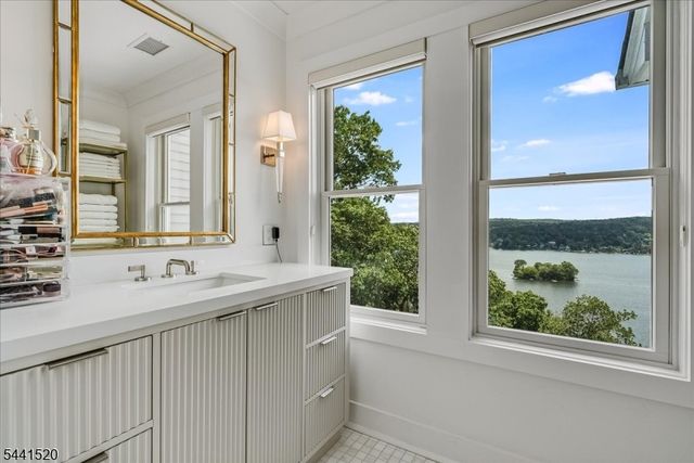 56 Crestwood Trl, Sparta Twp., NJ 07871
