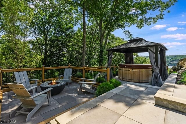 56 Crestwood Trl, Sparta Twp., NJ 07871
