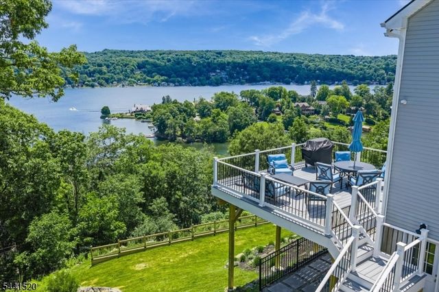 56 Crestwood Trl, Sparta Twp., NJ 07871
