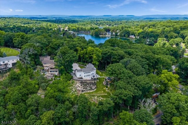 56 Crestwood Trl, Sparta Twp., NJ 07871