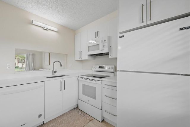 3648 N University Drive B-3, Coral Springs, FL 33065