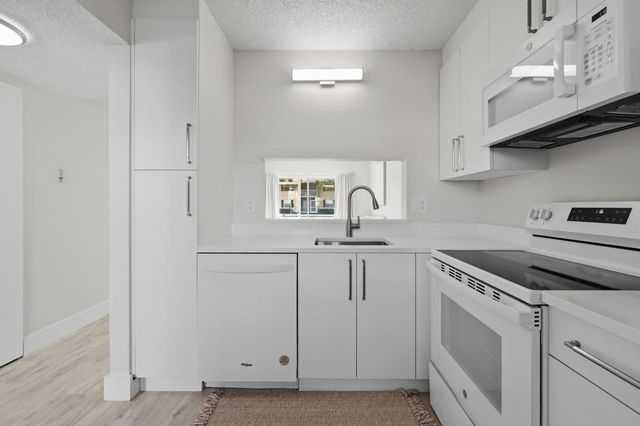 3648 N University Drive B-3, Coral Springs, FL 33065