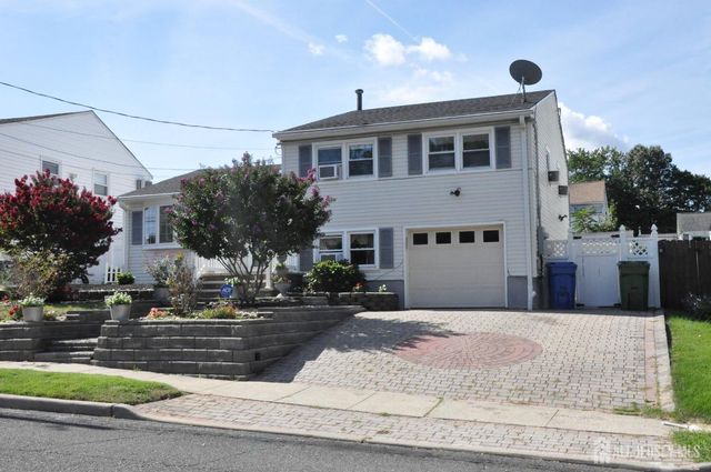 9 FLORENCE Drive, Parlin, NJ 08859