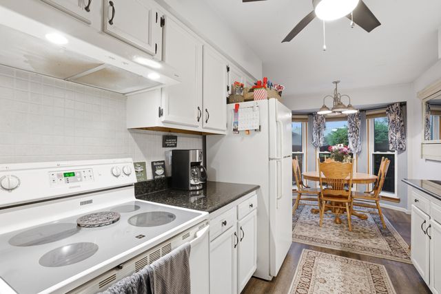 41379 Southwind Drive, Canton, MI 48188