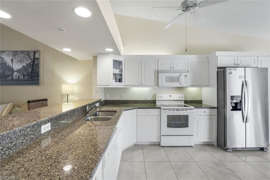 2373 Hidden Lake CT 8110, NAPLES, FL 34112 — photo 2