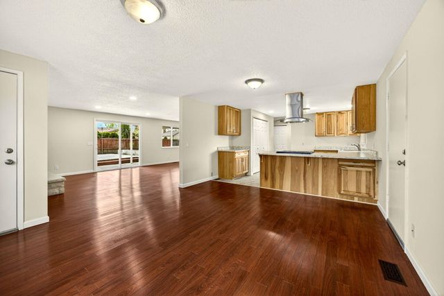 1680 Brookhurst Street, Medford, OR 97504